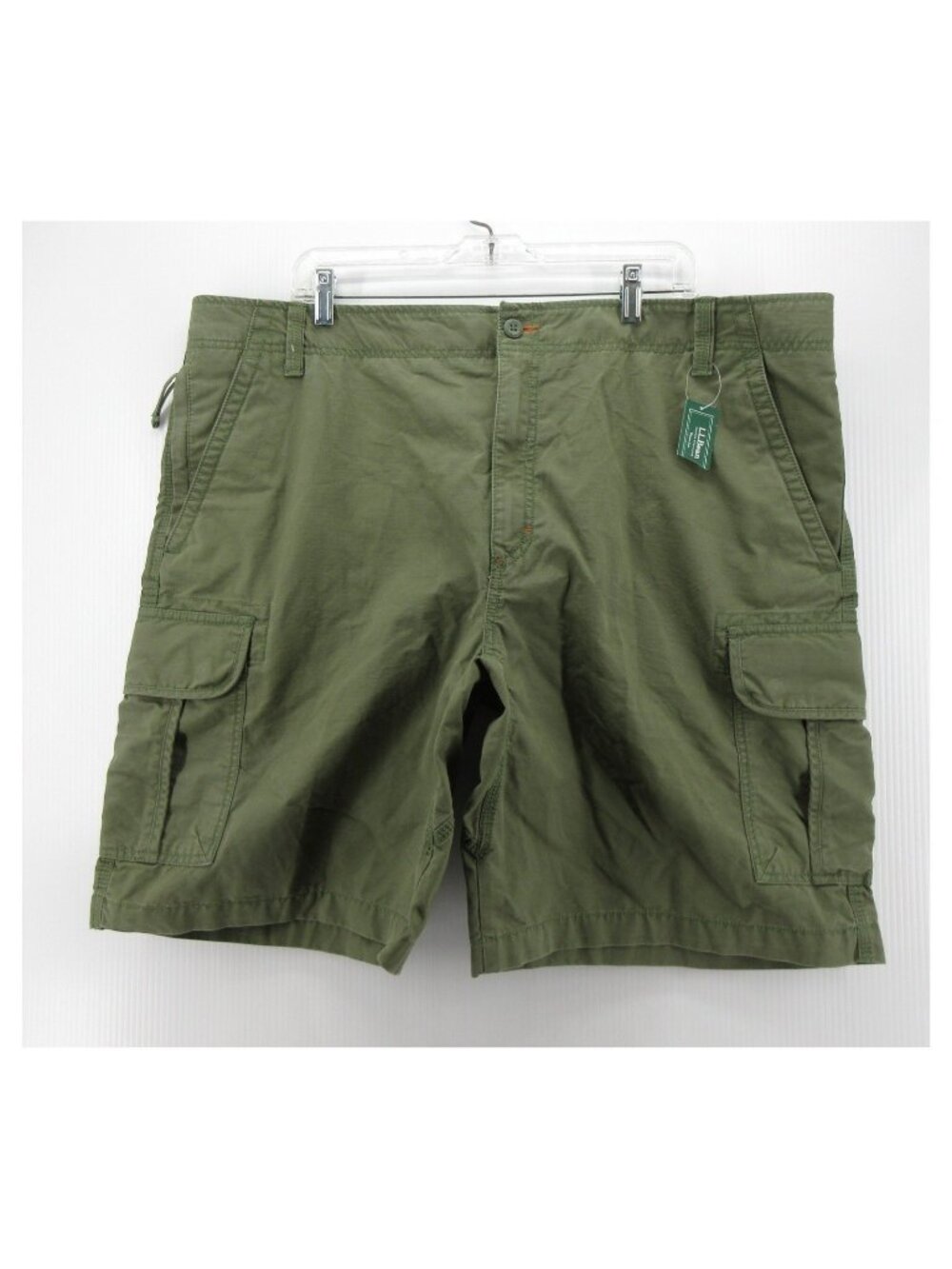 LL Bean Shorts 44 Cargo Natural Fit Utility Outdoor 10" Inseam NEW